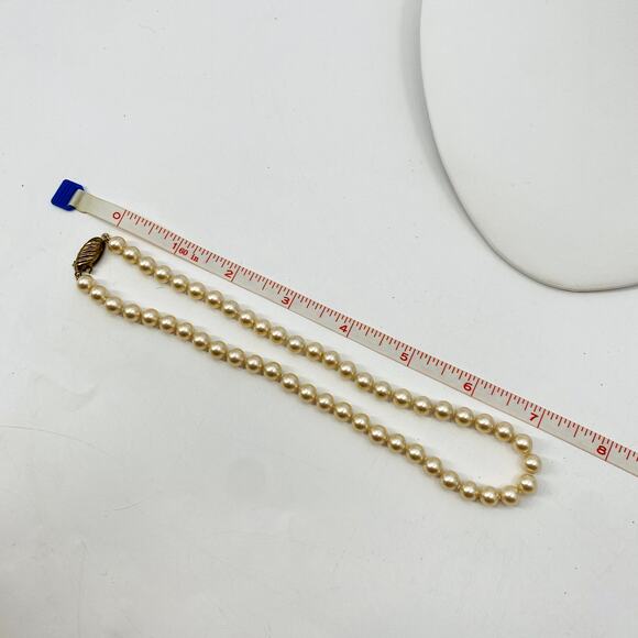 Vintage Faux Pearl necklace - Picture 4 of 4